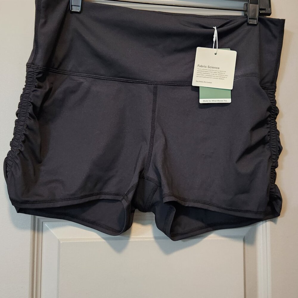 Halara Cinched Shorts - Picture 3 of 6